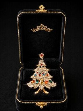 Rhinestone Gold Tone Vintage Reproduction Christmas Tree Jewelry Brooch NEW NWOT